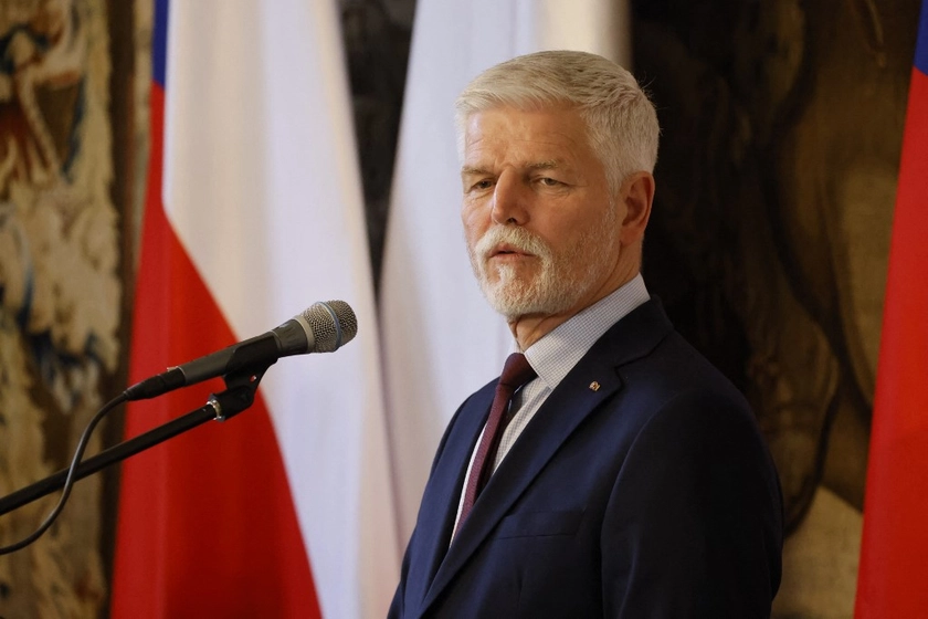 Президент Чехії продовжив термін захисту українських біженців