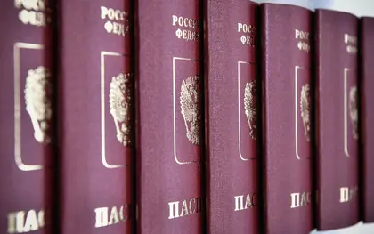 Українців можуть депортувати з окупованих територій, якщо ті не отримають паспорти РФ до липня