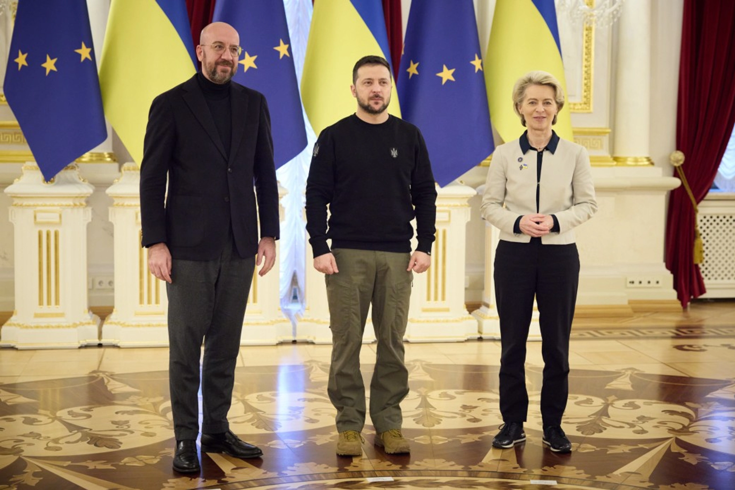 Єврокомісія вчасно представить переговорну рамку для вступу України в ЄС, але ухвалять її не раніше червня - Politico