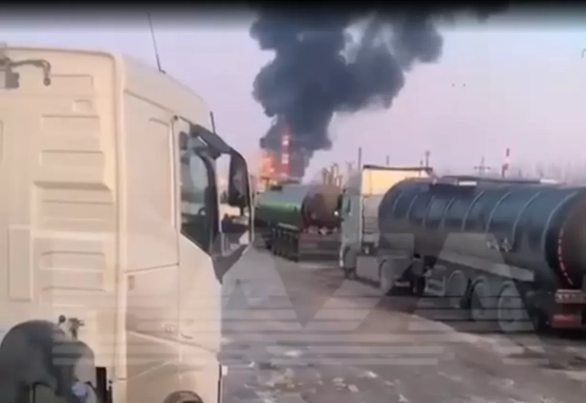 Дрони СБУ атакували три найбільші НПЗ Росії та аеродром у Воронежі - джерела