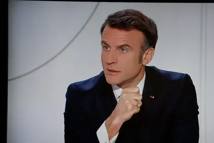 Macron Warns Against ‘Limits’ on Backing Ukraine