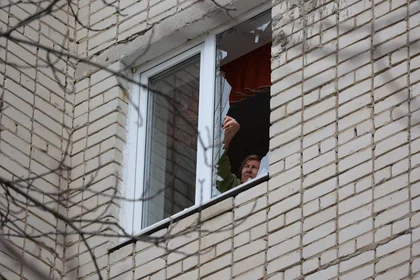 Мешканка Бєлгорода перелякана через те, що військові РФ ховають свою техніку між житловими будинками