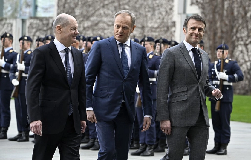 Scholz and Macron Meet in Berlin to Mend Ukraine Rift