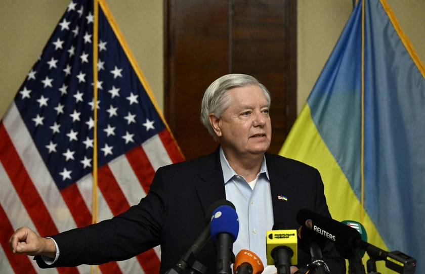 US Sen. Lindsey Graham Calls on Zelensky to Step Down After White House ‘Disaster’ with Trump