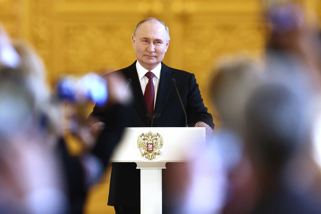 Putin Orders KGB’s Heirs to Bust the West’s Sanctions