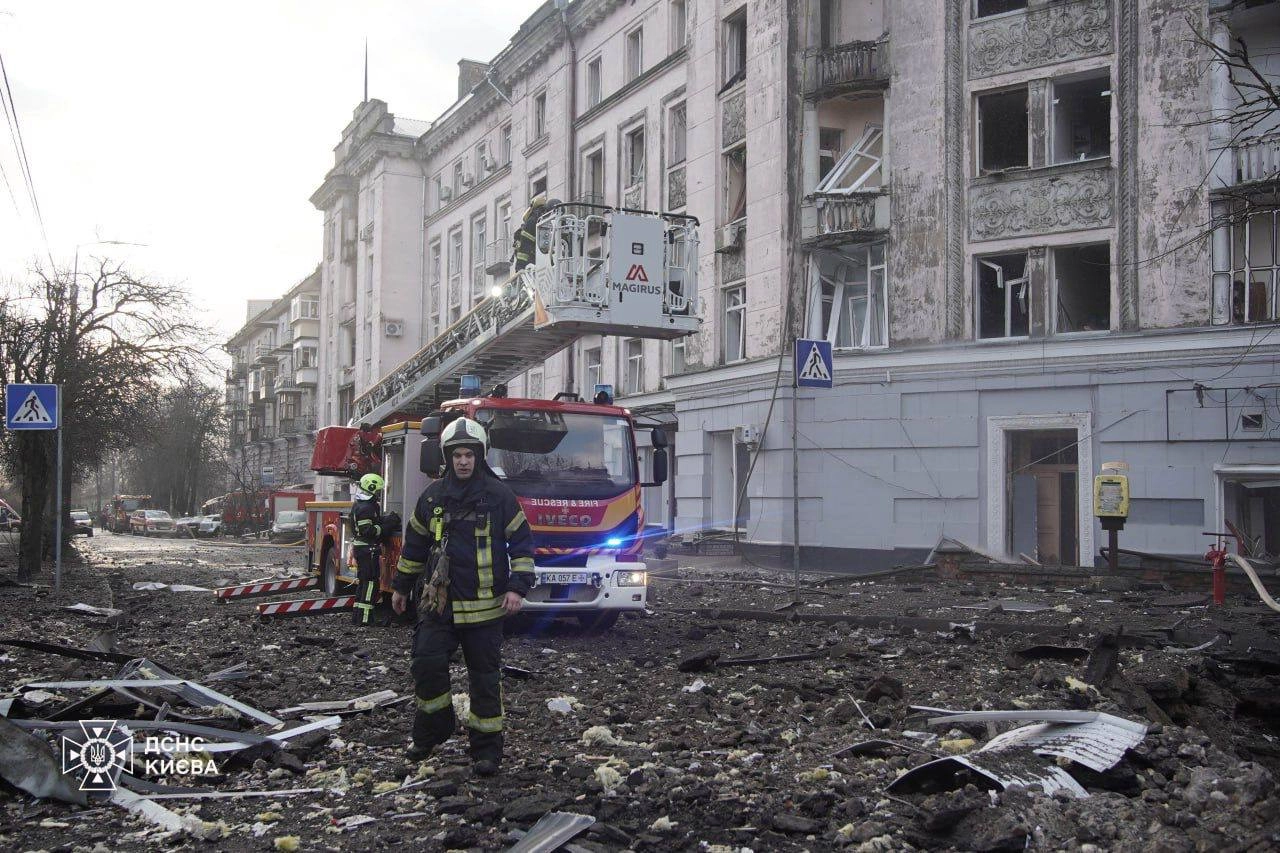 Kyiv Missile Attack: Multiple Explosions in Capital as Russia Launches Massive Strike