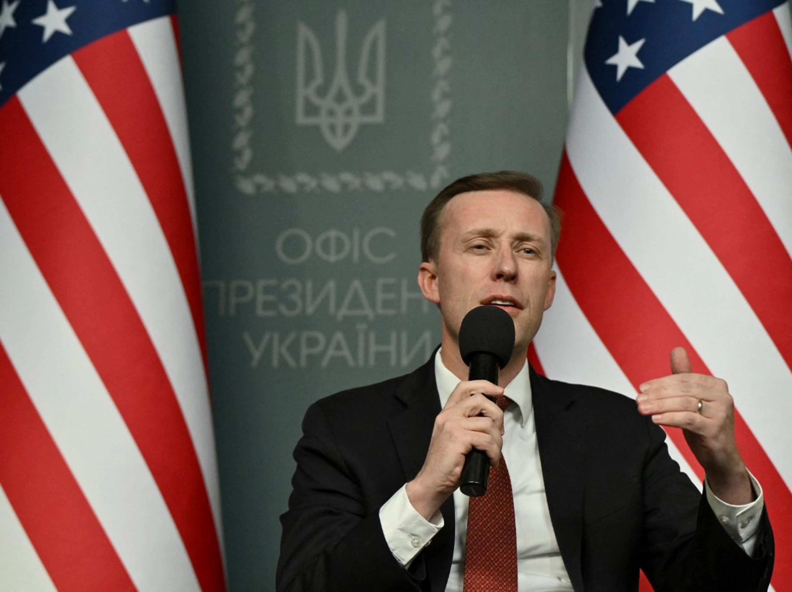 White House Warns Kyiv it Cannot Say When Ukraine Aid Will Come