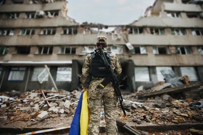 Майже 10% поляків готові відправити свою армію на допомогу Україні
