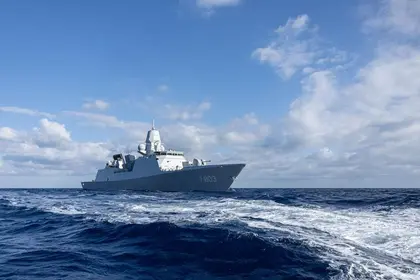 У Червоному морі нідерландський фрегат захищатиме цивільні судна від нападів хуситів