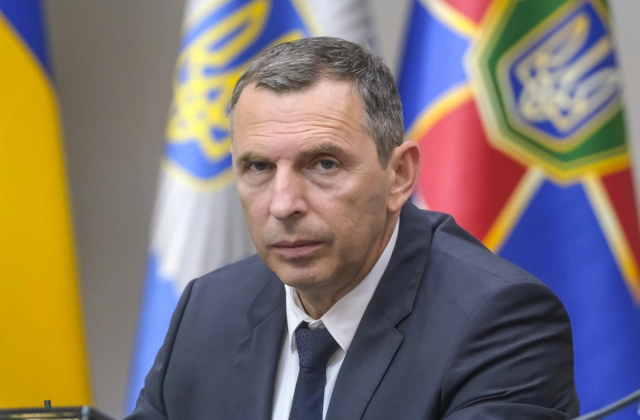 Зеленський звільнив свого першого помічника Шефіра та кількох радників