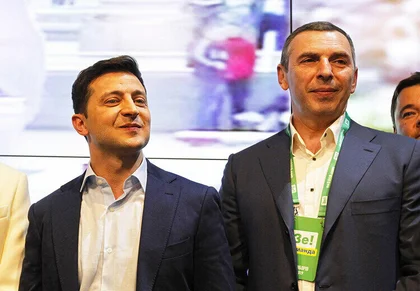 Zelensky Carries Out Major Reshuffle in Inner Circle