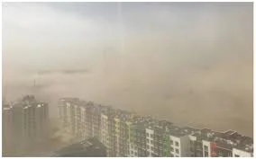 У Києві зранку середній рівень забрудненості повітря - пил із Сахари відступає