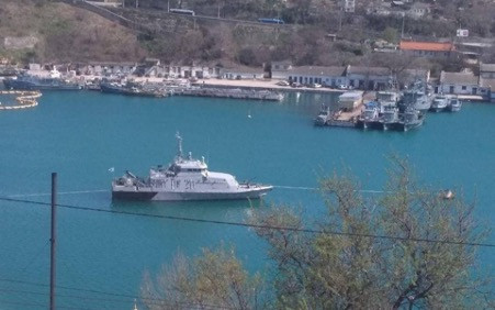 Partisans Detect Russian Navy Special Purpose Boat in Sevastopol Bay - Vimarsana News