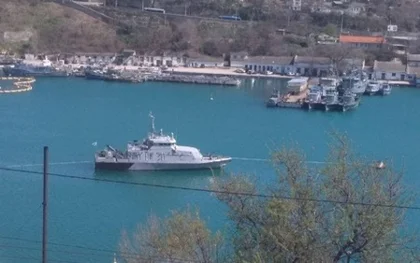Partisans Detect Russian Navy Special Purpose Boat in Sevastopol Bay