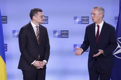 Invitation to Join NATO Equals Membership for Ukraine, Stoltenberg Says