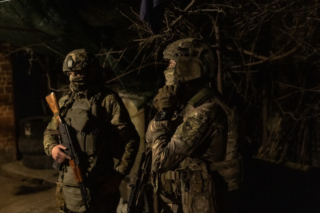 Ukraine Agrees to Cap Army at 800,000, FT Reports