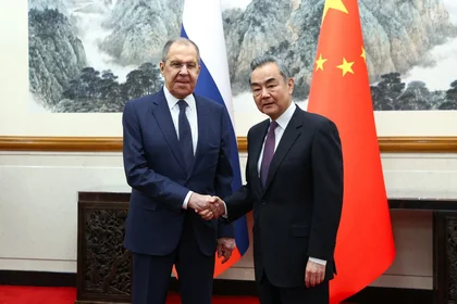 China to 'Strengthen Strategic Cooperation' With Russia as Lavrov Visits