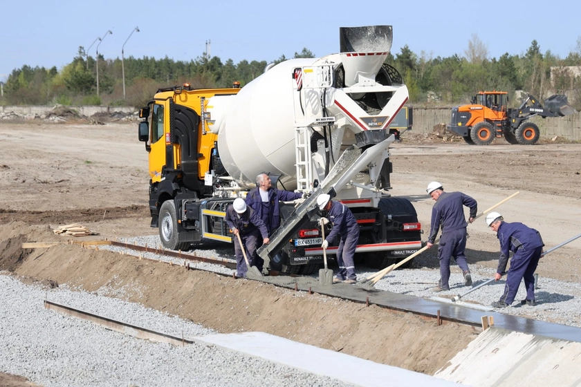 Ukraine Begins Construction of First US-Design Nuclear Reactors