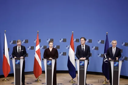 Denmark, Czechia, the Netherlands Look to Support Air Defense for Ukraine