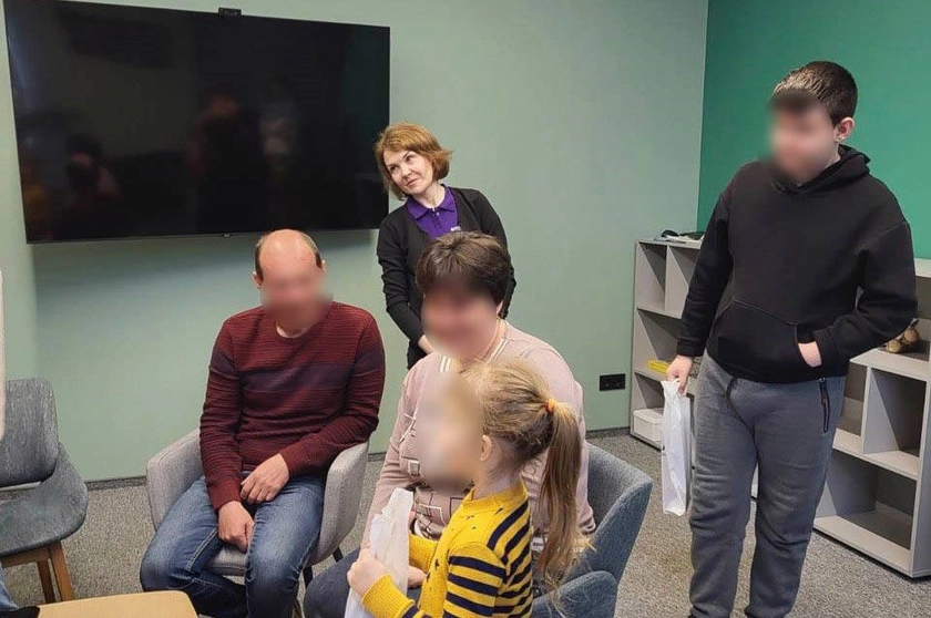З тимчасово окупованої Херсонщини повернули сім’ю з двома дітьми