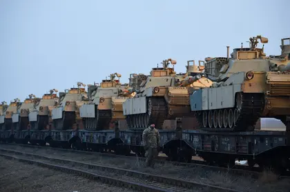 Pentagon Preparing Package for Ukraine, Promising Armor, Artillery and Air Defenses ASAP
