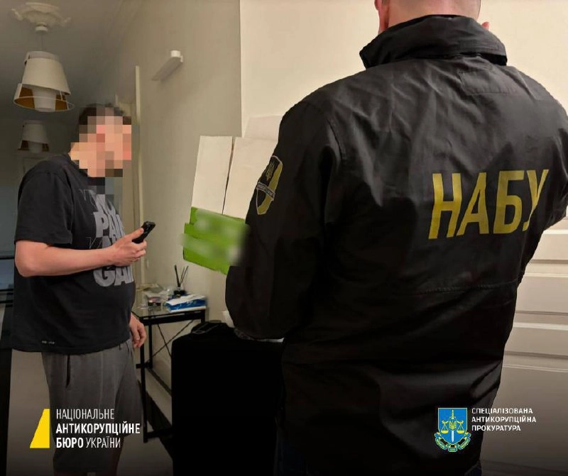 Карна справа замість гучних відставок. Що означає підозра міністру Сольському