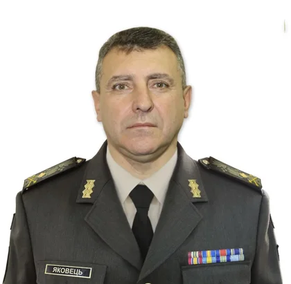 Зеленський провів кадрові зміни серед командувачів ЗСУ