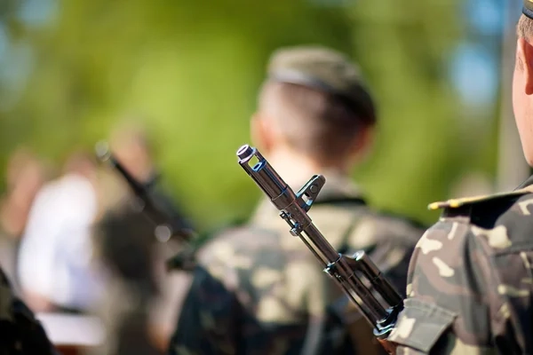 До 15 років ув'язнення засуджено трьох українців, які воювали на боці РФ