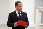 Medvedev Threatens Nuclear Strike on European Capitals If They Send Troops to Ukraine