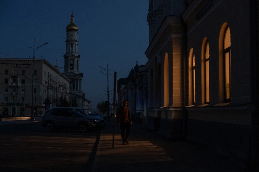 Russian Strikes Cut Power For Nearly Half a Million Ukrainian Households