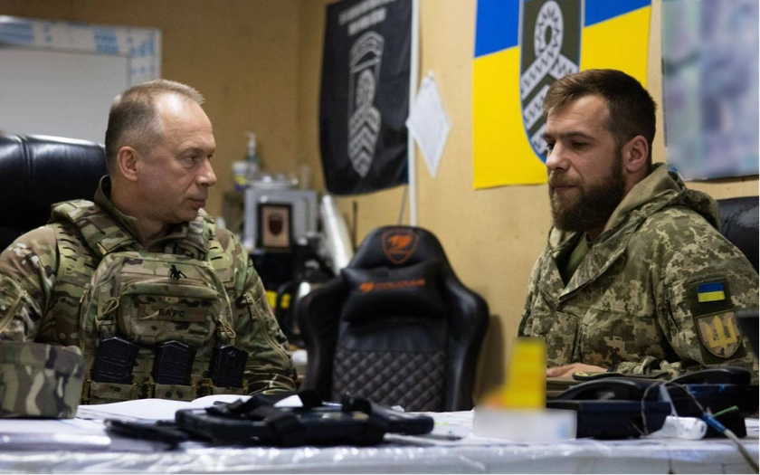 AFU Commander-in-Chief Visits Frontline Units in Threatened Avdiivka Sector