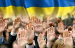 Більшість українців вважає демократію важливішою за сильного лідера