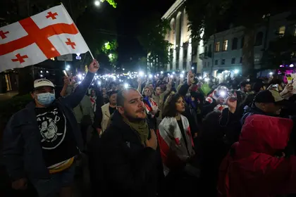 У Мін'юсті Грузії заявили, що протестувальники проти закону про "іноагентів" могли бити своїх