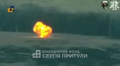Video Shows Clash Between Russian Soldier and FPV Drone, Ends in Explosion