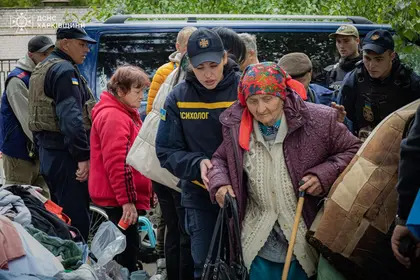 Nearly 10,000 Evacuated in Ukraine's Kharkiv Region: Governor