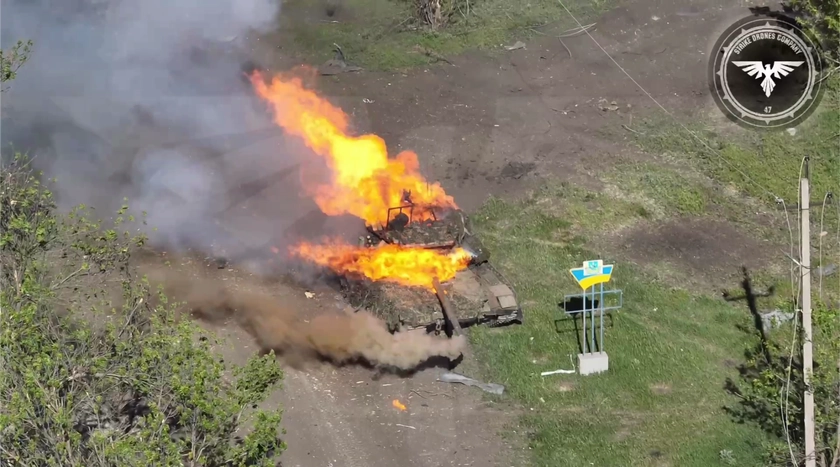 Ukrainian Kamikaze Drone Assault Destroys Russia’s Multi-Million Dollar T-90 Tank