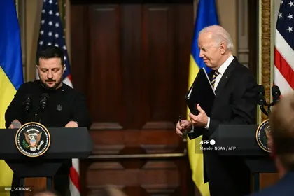 Перед Самітом миру Україна підпише безпекову угоду з США - FT