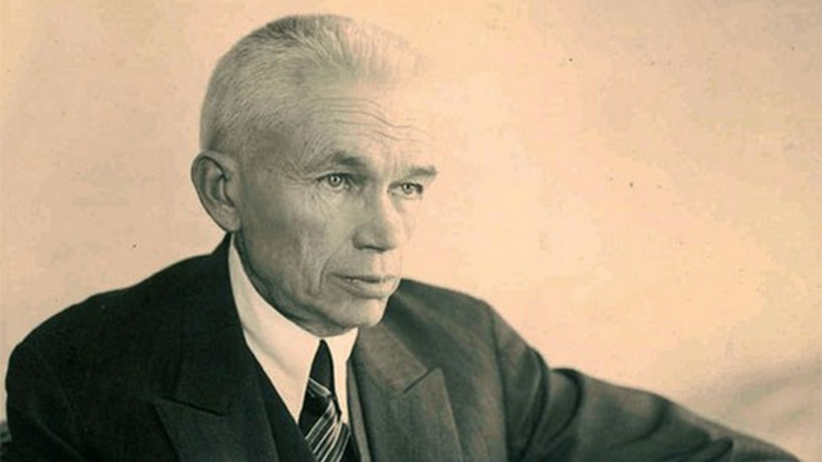 Oleksandr Bohomolets, the Divinely Gifted Doctor - Vimarsana News