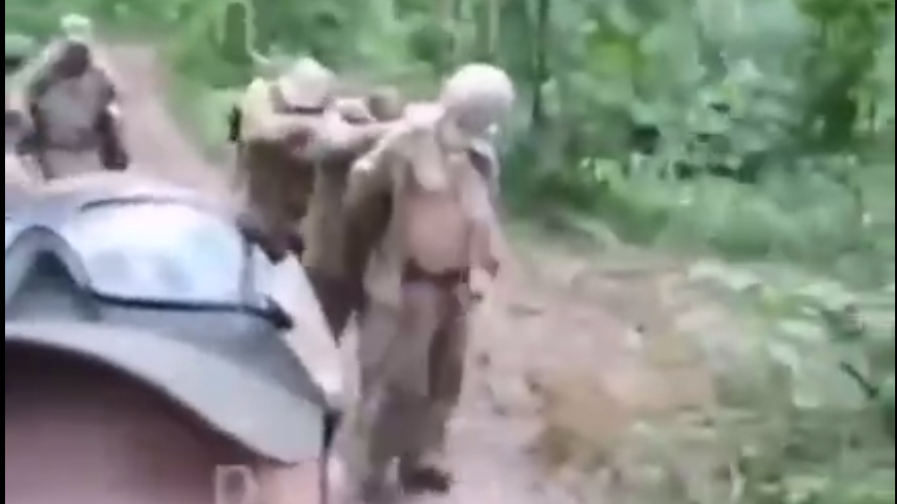 ‘Should I Kill the F***?’ – Russian Video Shows Mock Execution of Ukrainian POW