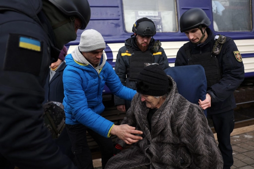 Ukraine Orders Evacuations From Parts of Donetsk