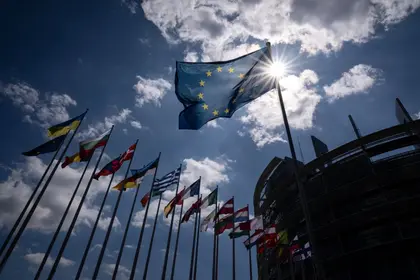 Eurotopics: EU Elections Kick Off