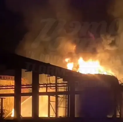 Нафтобаза в Ростовській області після атаки дронів СБУ горить понад добу
