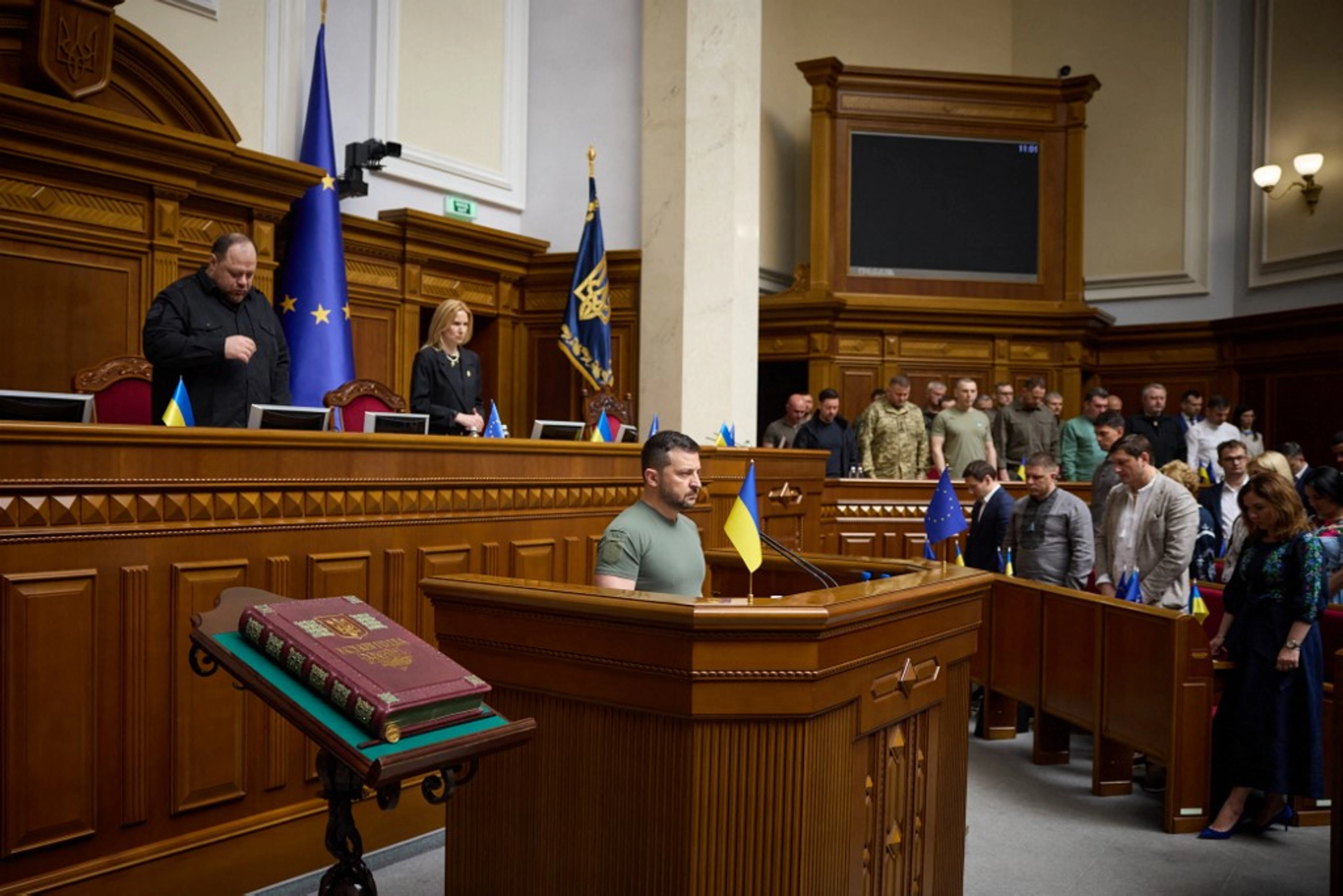 Вибори – лише після встановлення миру. Що означає відповідь Ради Трампу та Путіну.