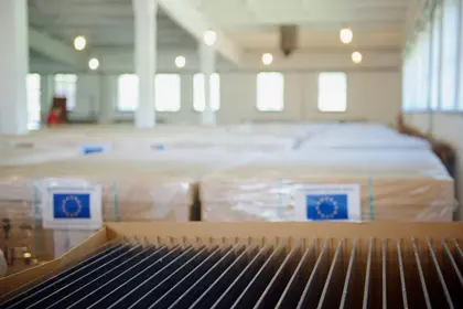 Україна отримала понад 5 тисяч сонячних панелей для лікарень у межах домовленостей з ЄК