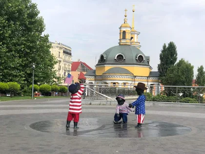 Statues of Kyiv’s Founders Dressed to Mark US Independence Day