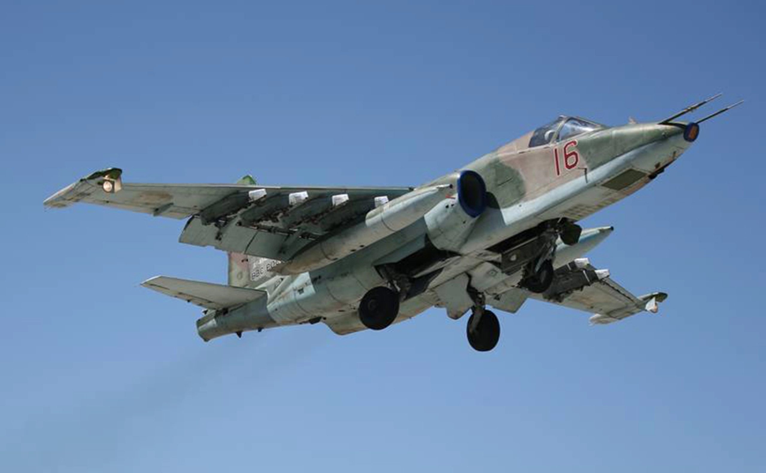 Українські зенітники збили ворожий Су-25