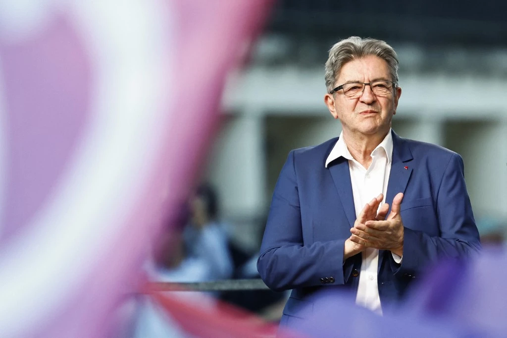 Triumph French Leftist Mélenchon Could Spell Trouble for Ukraine