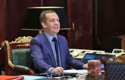 “Through a dark mirror” – Medvedev’s twisted view of Kyiv’s search for peace