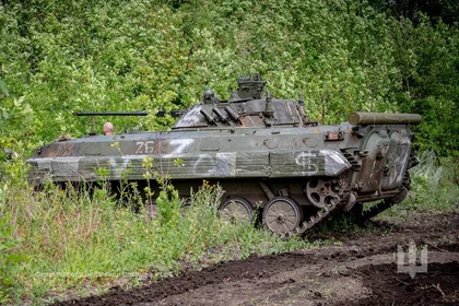 Ukrainians Capture Russia’s Multi-Million Dollar T-90 Tank in Eastern Sector
