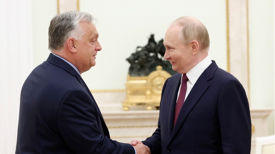Сумнівна дипломатія Орбана: пішак у грі Путіна?